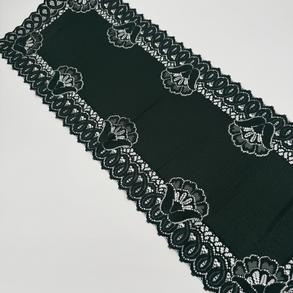 Vintage Green Lace Placemats & Table Runners Set 5 Floral Scalloped Decor - Picture 11 of 16